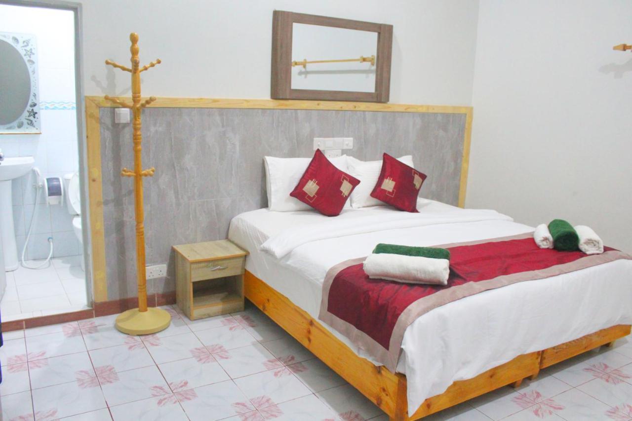 Gurus Maldives At Gulhi Island Hotel Exterior foto