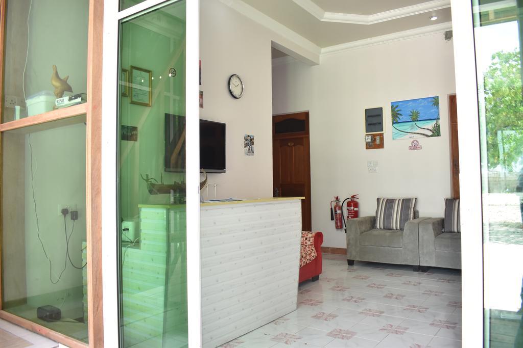 Gurus Maldives At Gulhi Island Hotel Exterior foto