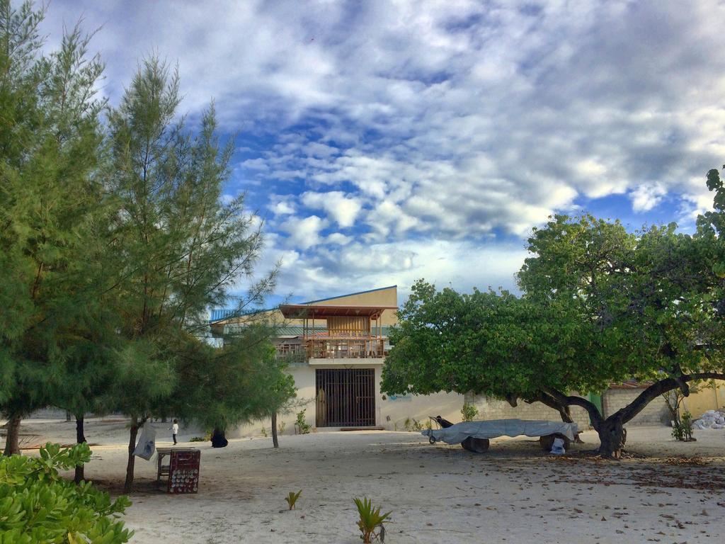 Gurus Maldives At Gulhi Island Hotel Exterior foto